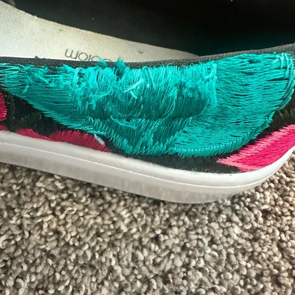 Hikal Bolom Mexican Artisanal Floral Embroidered Slip-On Shoes Size 24 (7/7.5)